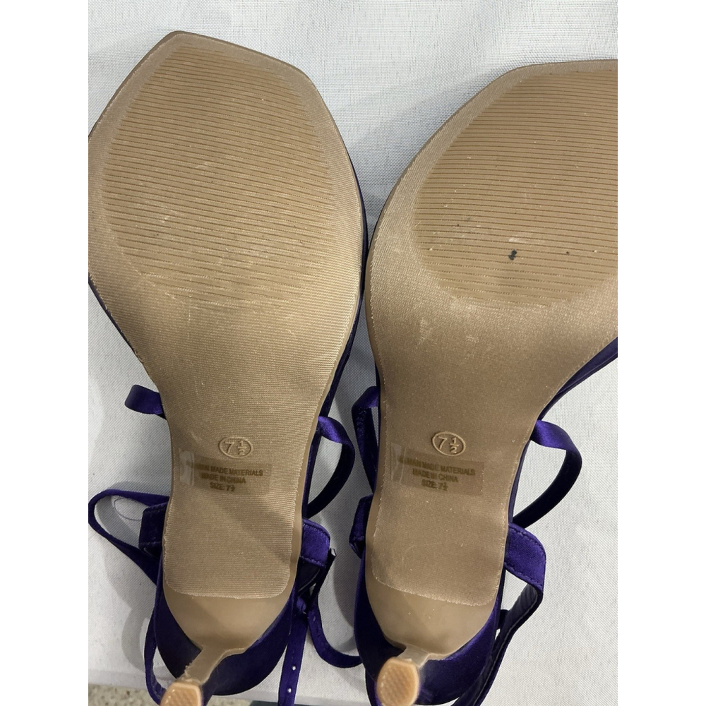 Womans Fashion Nova Sandals 7.5 Purple Strappy Open Toe Stiletto Heel - Picture 7 of 9